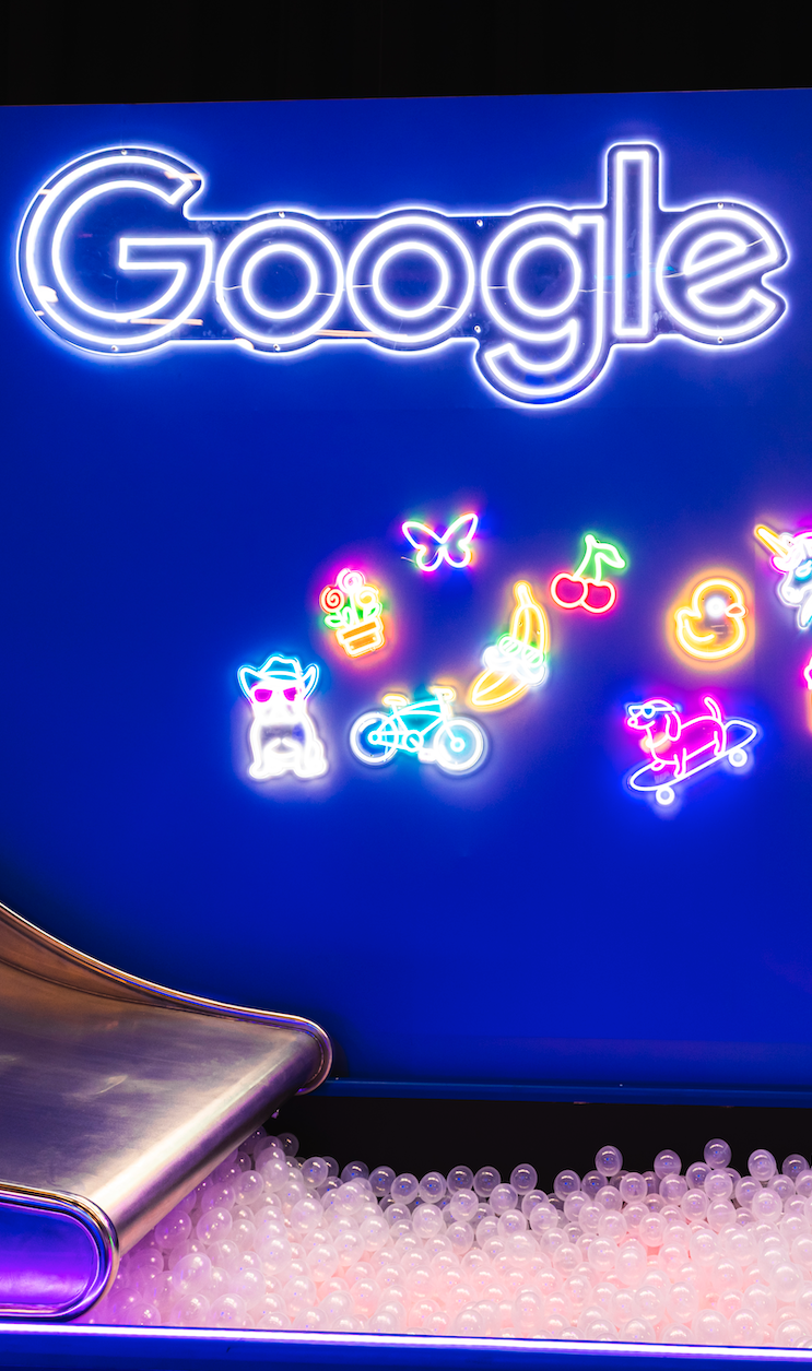 Google Pixel custom neonskilt fra Neon Oslo AS