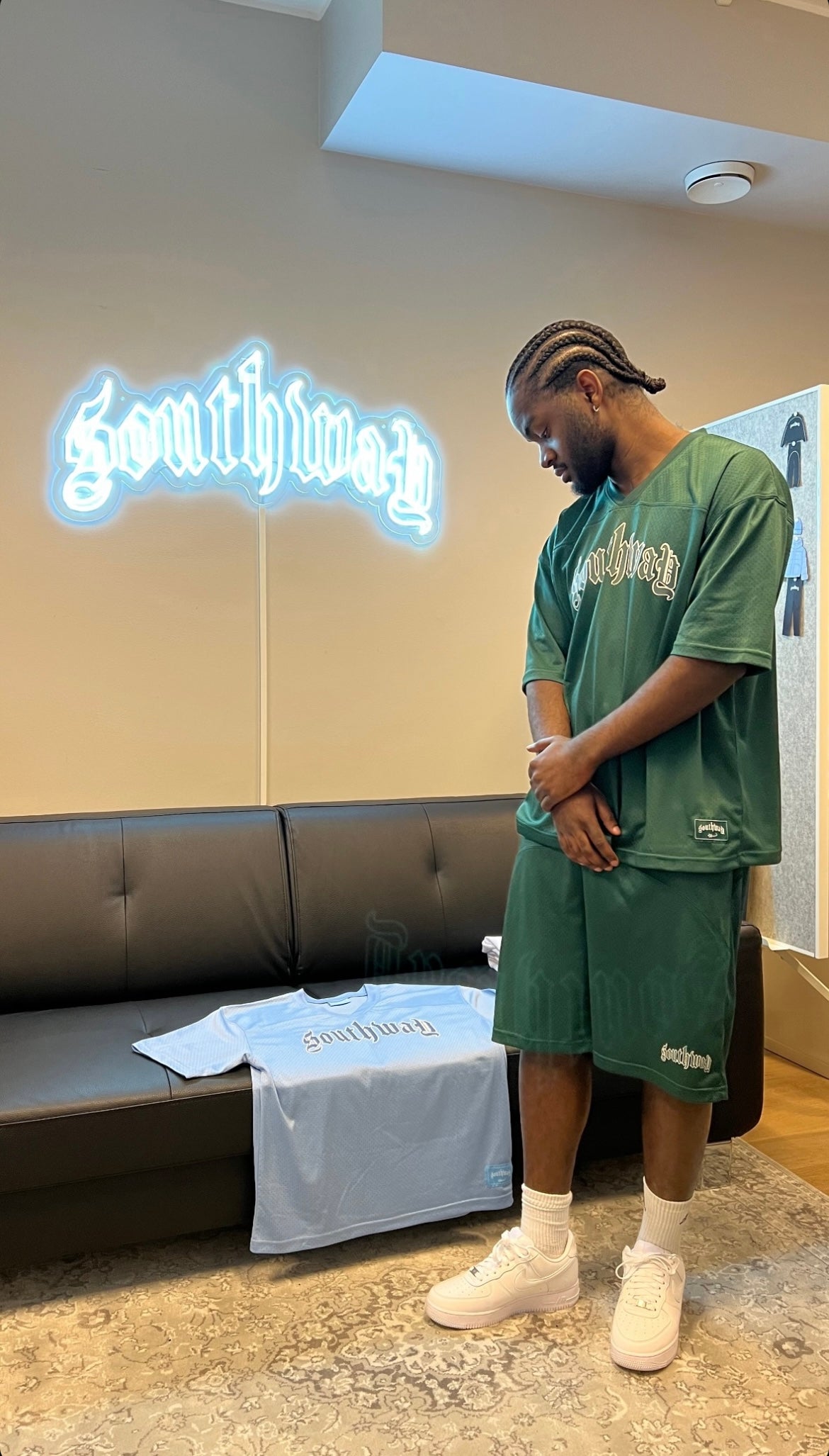 Southway Thrills custom neonskilt fra Neon Oslo